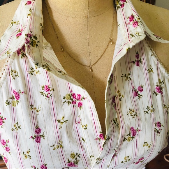 🌷Floral Halter Top - Picture 3 of 7